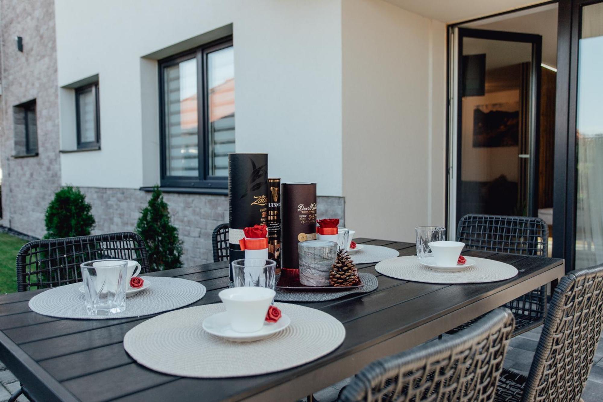 Miracle Seasons Aparthotel Liptovsky Mikulas Exterior photo