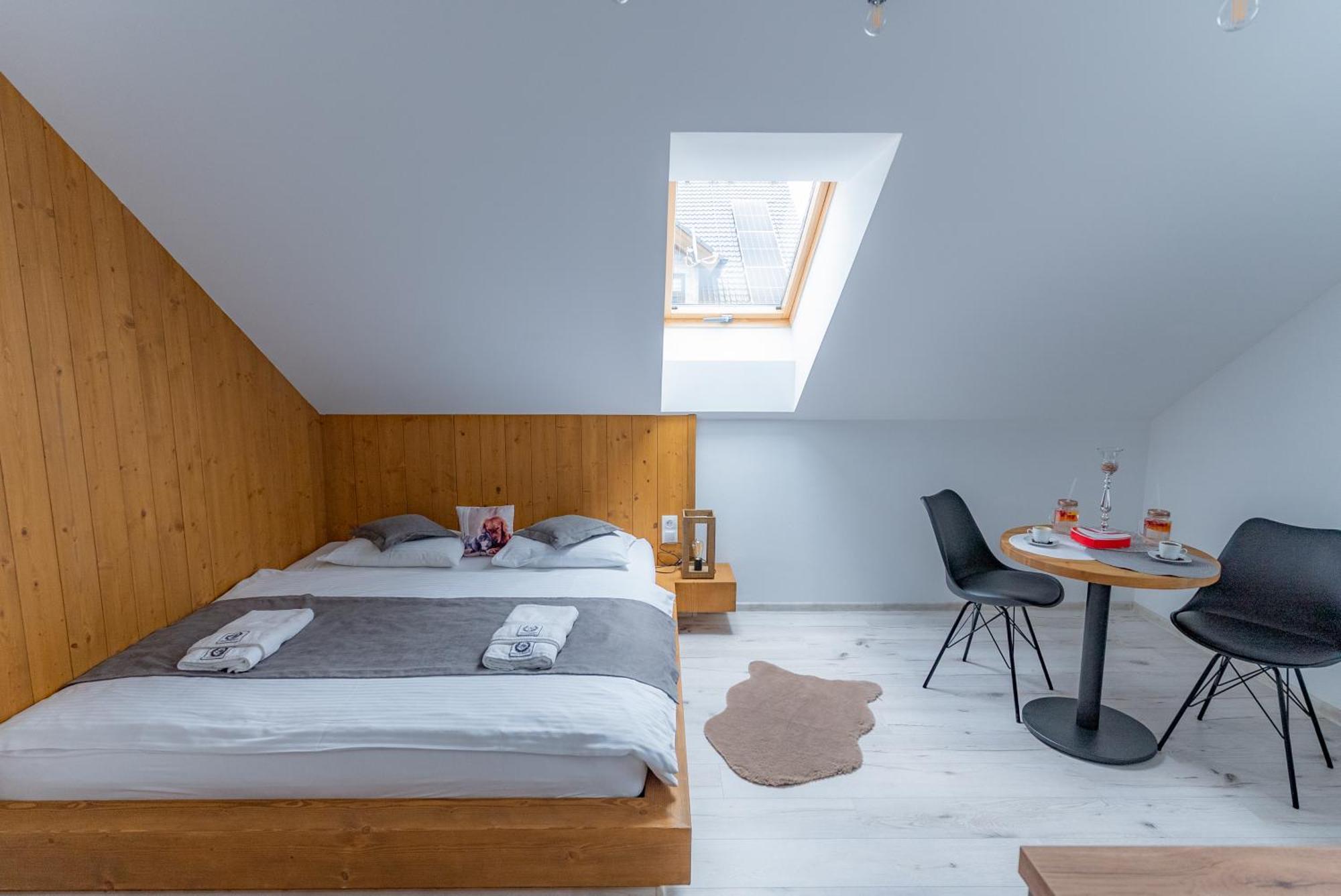 Miracle Seasons Aparthotel Liptovsky Mikulas Room photo